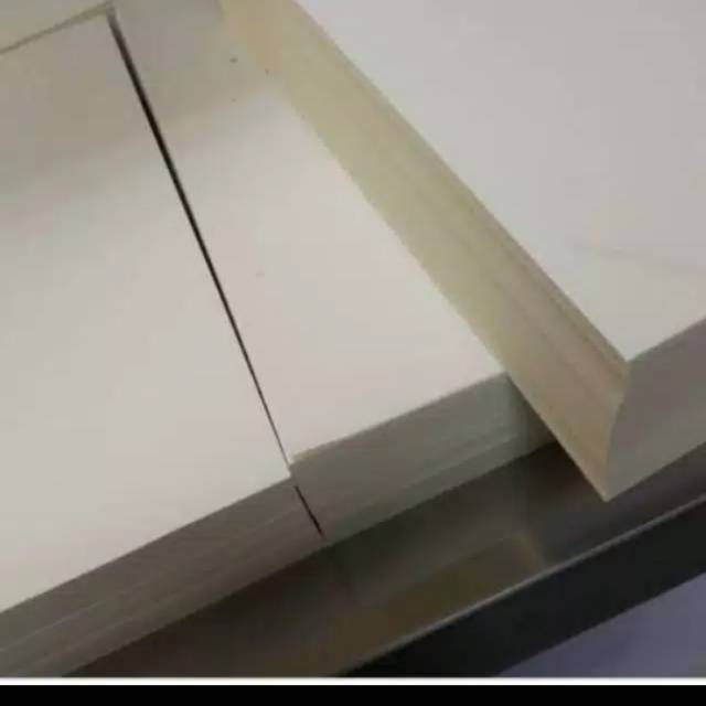

Kertas ivory 230 gsm A4 isi 20 lembar