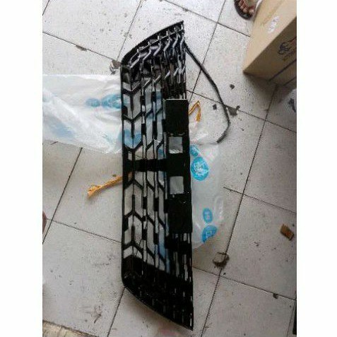 grill bemper avanza veloz 2015-2018