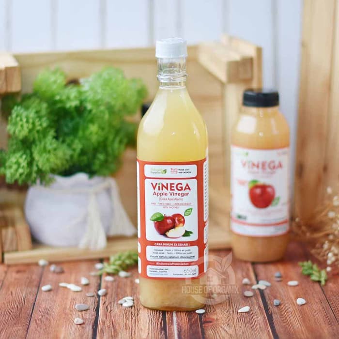 

Bagus Dehealth Supplies VINEGA Apple Cider Vinegar (Cuka Apel Alami) 650 ml Bermutu