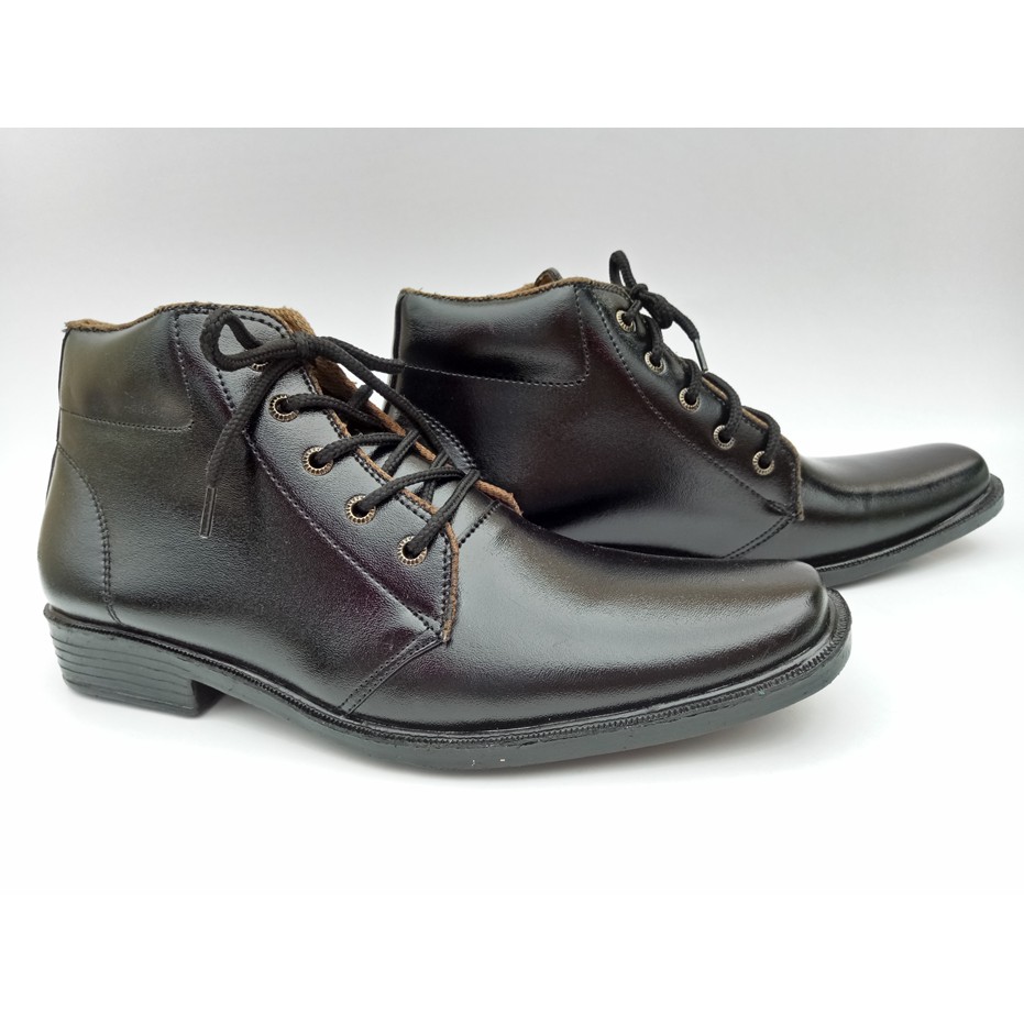 FIURI Sepatu PDH warna Hitam