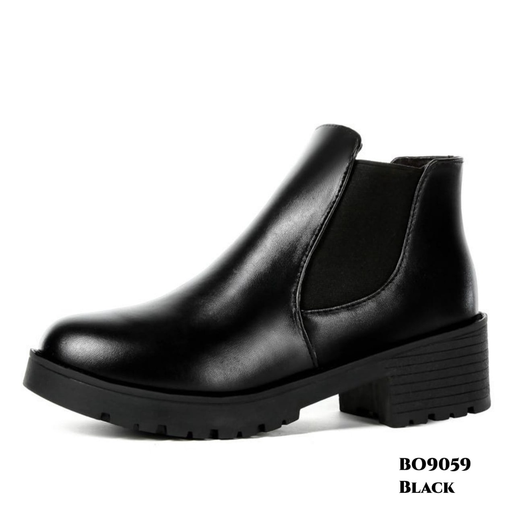 RESTOCK WYN SEPATU BOOTS PLATFORM STYLISH KOREA BO9059