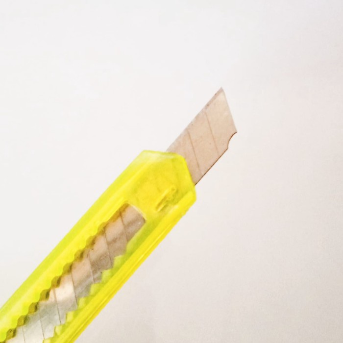 

Berkualitas Montana Cutter Kecil Murah (Harga Renceng Isi 12 Pcs) Berkualitas