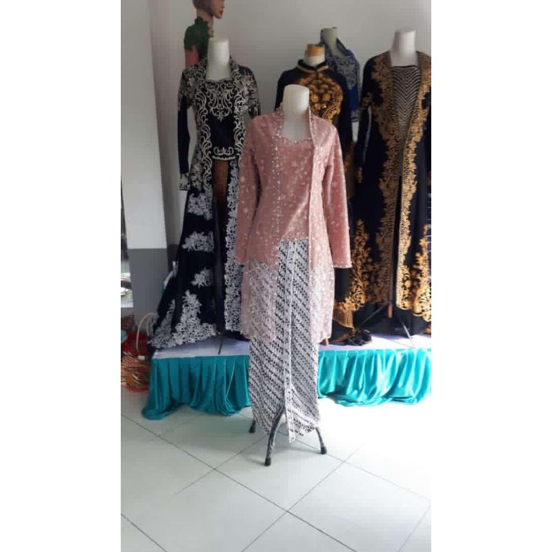 kebaya kutubaru cantik