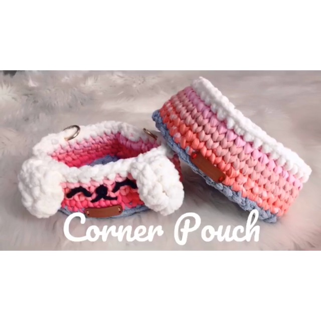 Corner Pouch size S