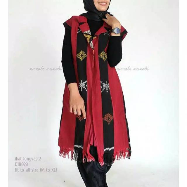 Cardigan tenun motif toraja merah