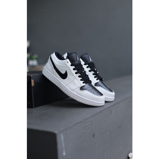 Nike Air Jordan 1 Low White Black