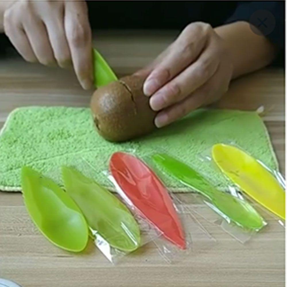 Solighter Sendok Kiwi Mudah Digunakan Banyak Gaya 2in1 Plastik