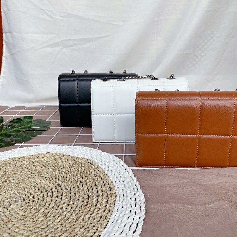 Tas slempang wanita model rantai