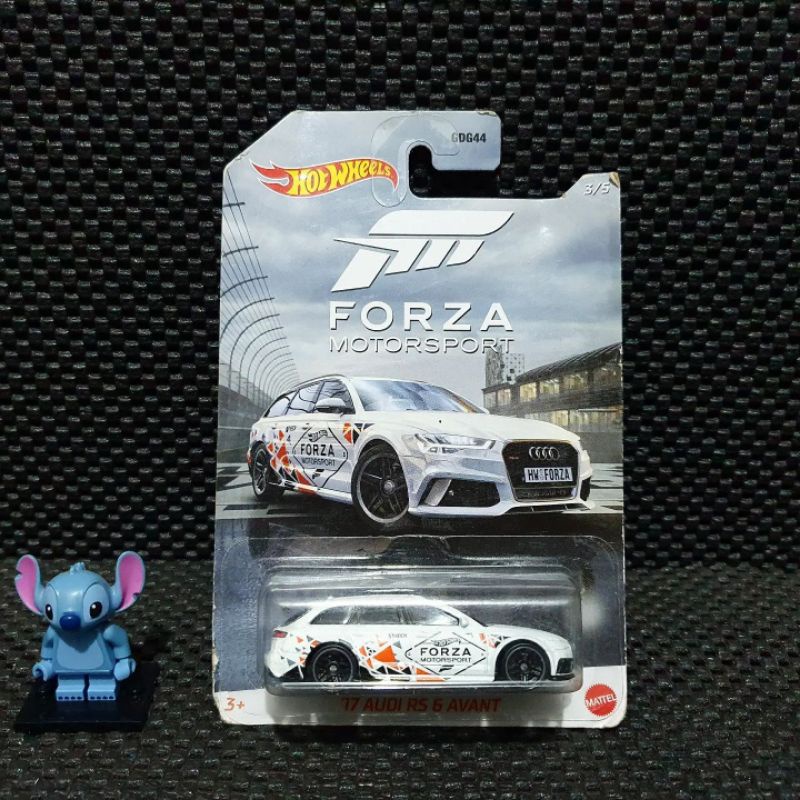 Hot Wheels 17 Audi RS 6 Avant White Forza Motorsport