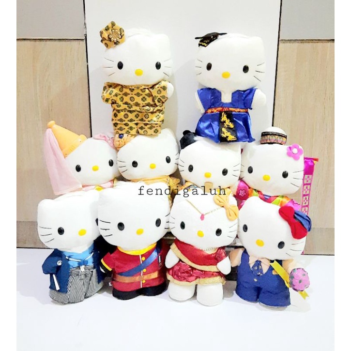 Hello Kitty Cute Original/ Boneka Hello Kitty/ Hello Kitty