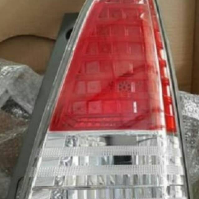 Stop Lamp Innova 2008-2010. Lampu Stop Innova. Lampu Belakang Innova