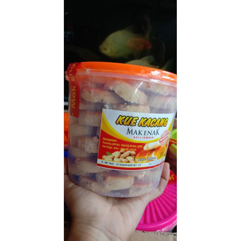 

kue kacang emak
