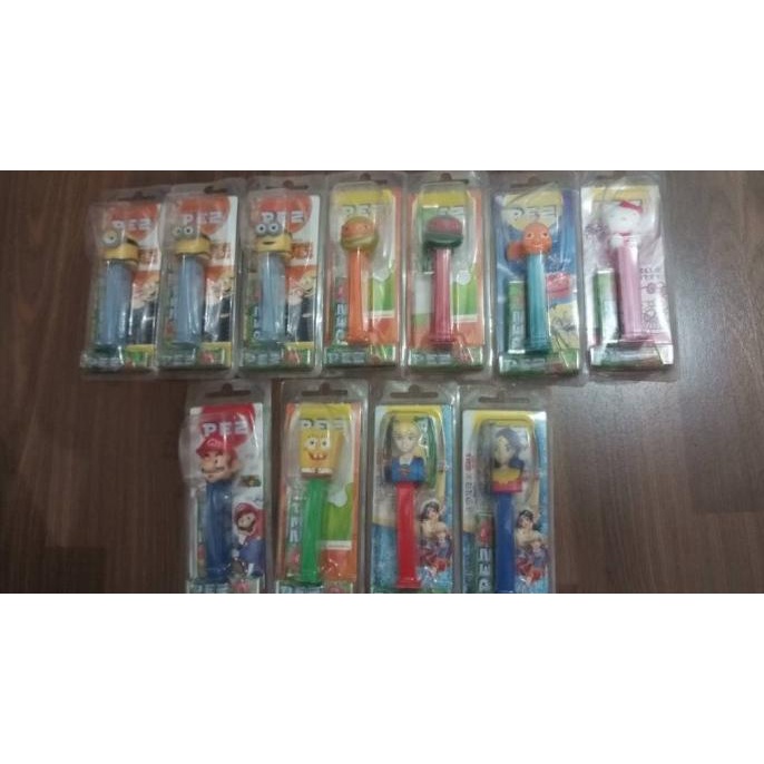 

PEZ TOY STORY WOODY BUZZ LIGHTYEAR FINDING NEMO DORY MCQUEEN CAR CANDY