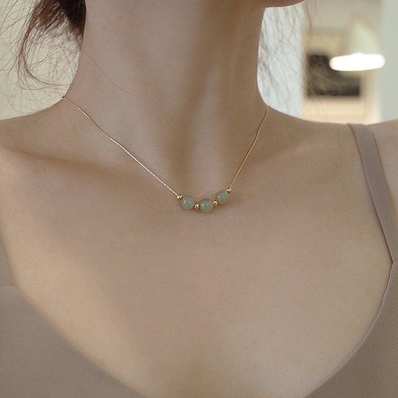 Kalung Emas 18K Dengan Liontin Batu Giok Alami Untuk Wanita