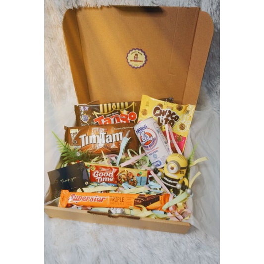 

Hampers Snack Box Wisuda Murah Serba Coklat