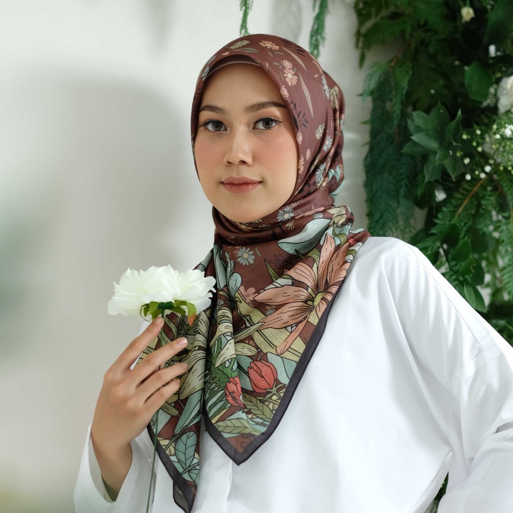 HIJAB DEENAY NEEPA BROWN ORIGINAL TERBARU VOAL ULTRAFINE GLOSSY