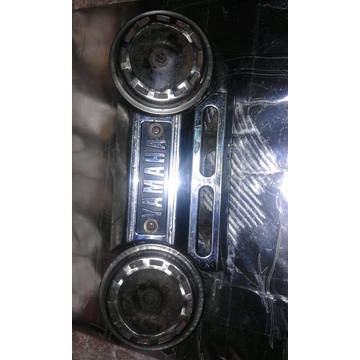 klakson .tlakson .fullset klakson dan dudukan klakson yamaha RK-KING ORIGINAL tlakson