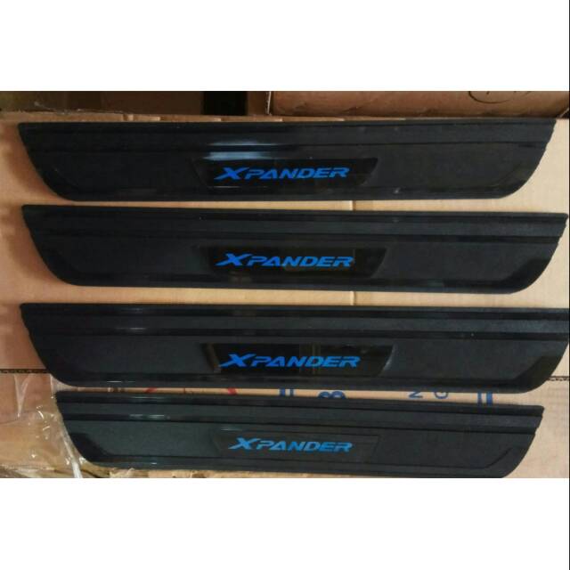 Sill plate samping xpander