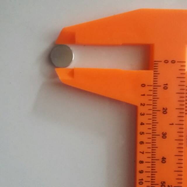 magnet neodymium 10 x  2mm.