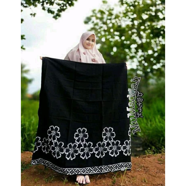 SARUNG SANTRI BAHAN LEMBUT ADEM - SARUNG SANTRI TERBARU - MOTIV KEKINIAN,BUNGA DLL ~BAHAN RAYON/SANTUNG-CAP &amp; PRINTING-Sarung Santri Pondok Terbaru 2023