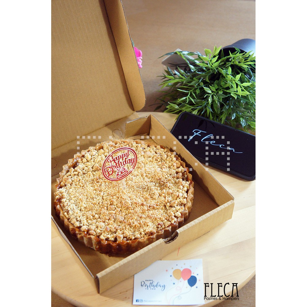 

APPLE CRUMBLE PIE MALANG PAI APEL ENAK CRUNCHY MURAH HAMPER HAMPERS ULTAH BIRTHDAY NATAL LEBARAN CNY