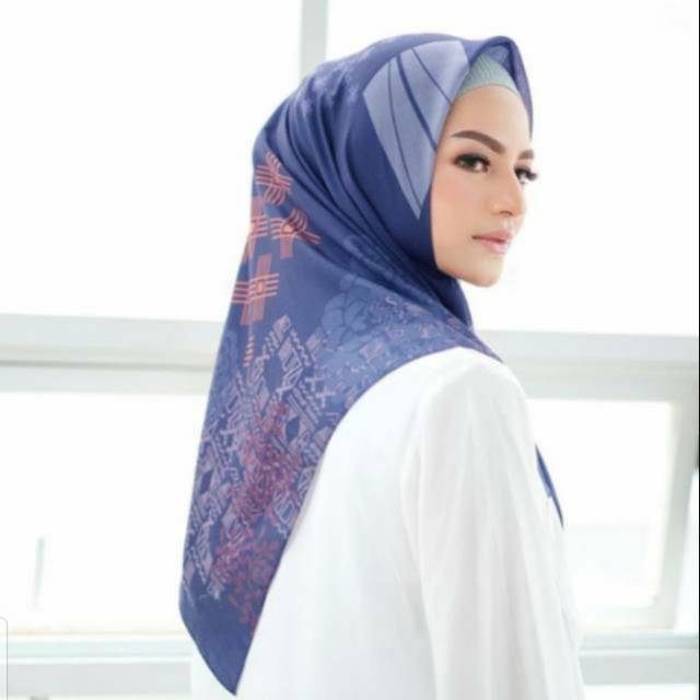 HIJAB DENAY KW MOTIF