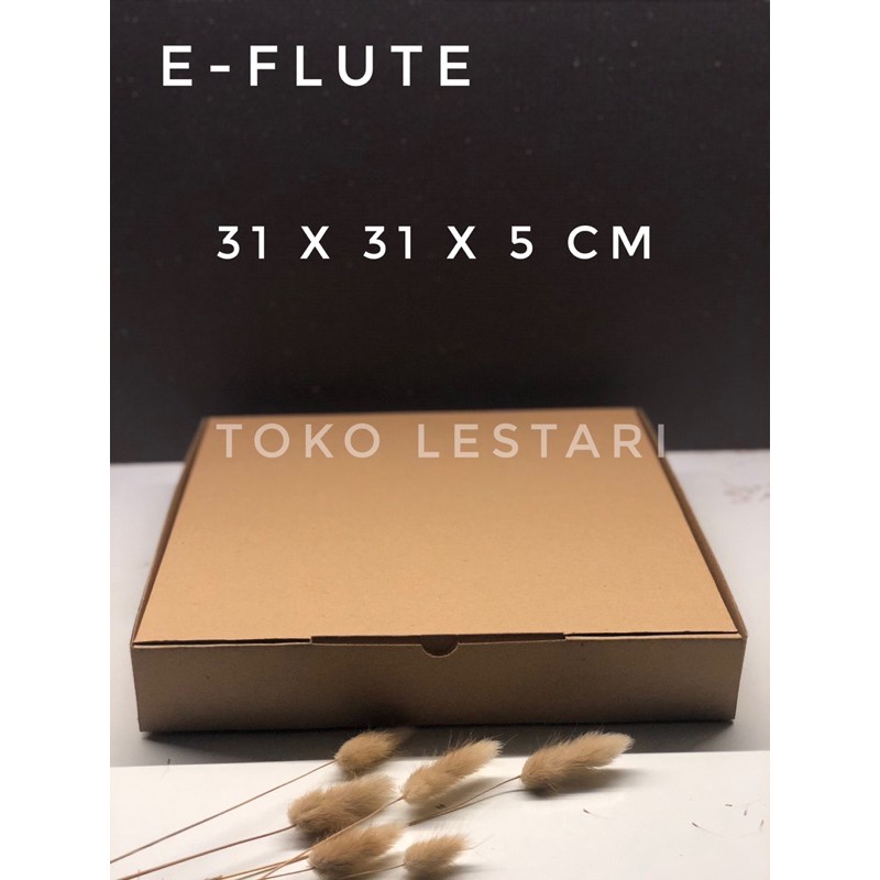 

Box Kardus E-Flute Coklat Untuk Packaging Olshop Sovenir Baju Kotak Kado Hampers Pizza 31x31x5 CM