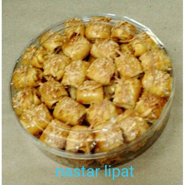 

Kue Nastar lipat