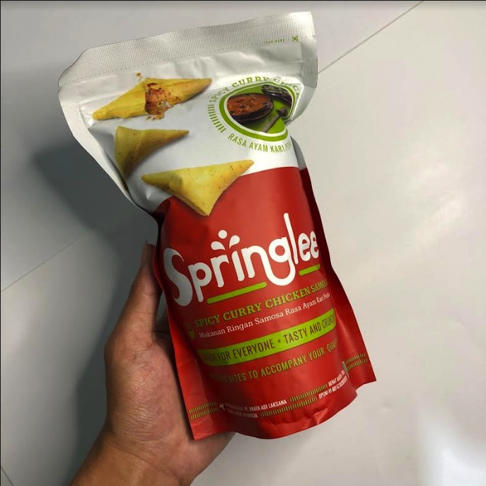 

Niugini Food SPRINGLEE Spicy Chicken Curry Samosa 100gr