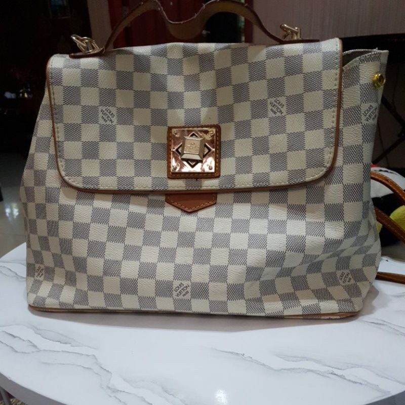 LV damier White