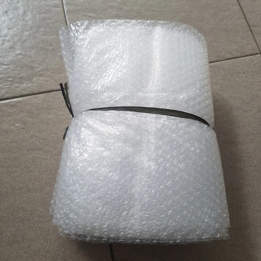 

packing buble wrap hitam UK 30cm x 10m