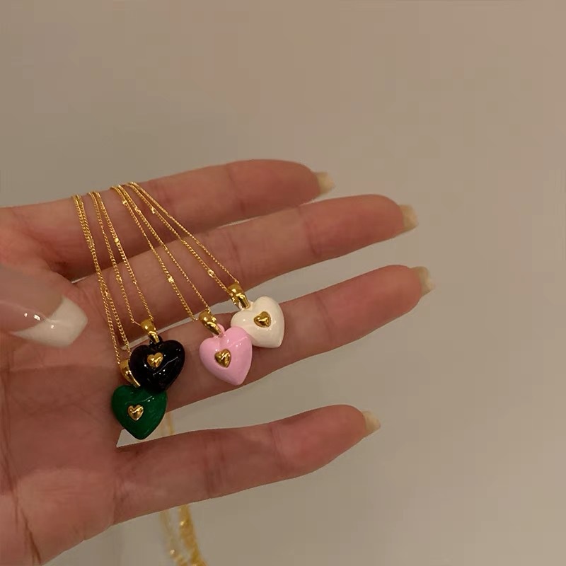 Kalung Rantai Klavikula Desain Hati enamel Gaya Korea Untuk Wanita