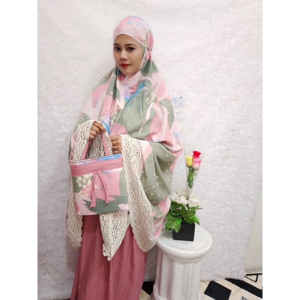 MUKENA RAYON RENDA ALESYA MOTIF SUPER ADEM