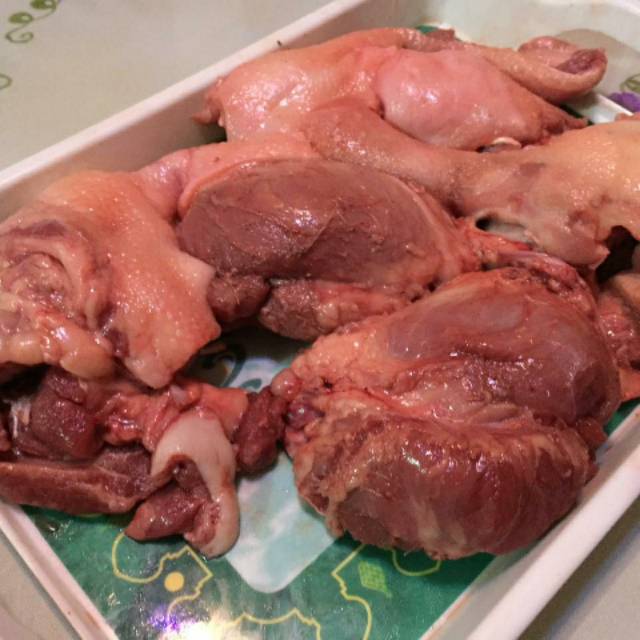 Daging Babi tanpa kulit (lemak & daging 50:50, Babi Muda) Fresh KLAIM VOUCHER TOKO
