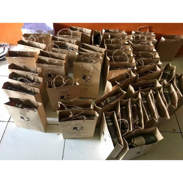 

Paperbag souvenir. Tas souvenir. Paperbag rustic. Tempat souvenir