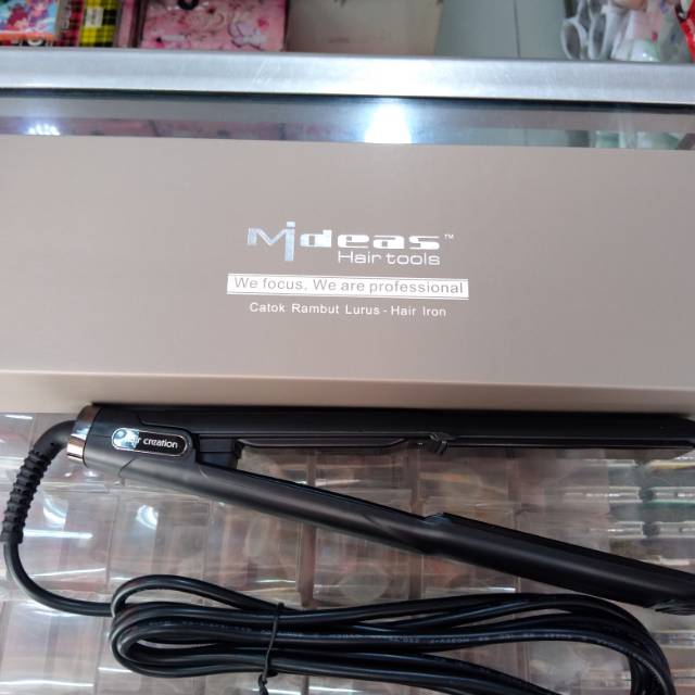 Catok/catokan rambut mideas Ems 8223
