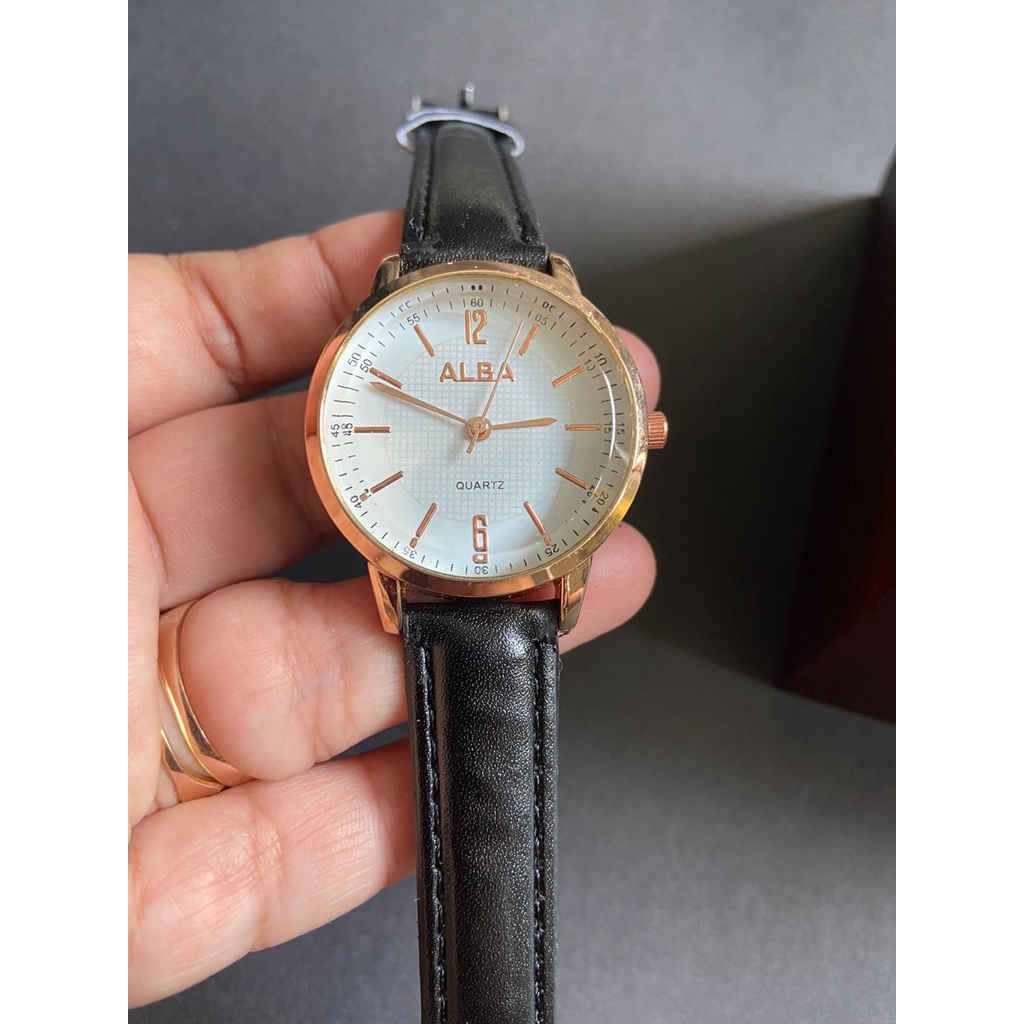 Jam Tangan ALB RUMI Quartz Analog Wanita Pria Tampilan Retro Bentuk Bulat Tali Kulit PU