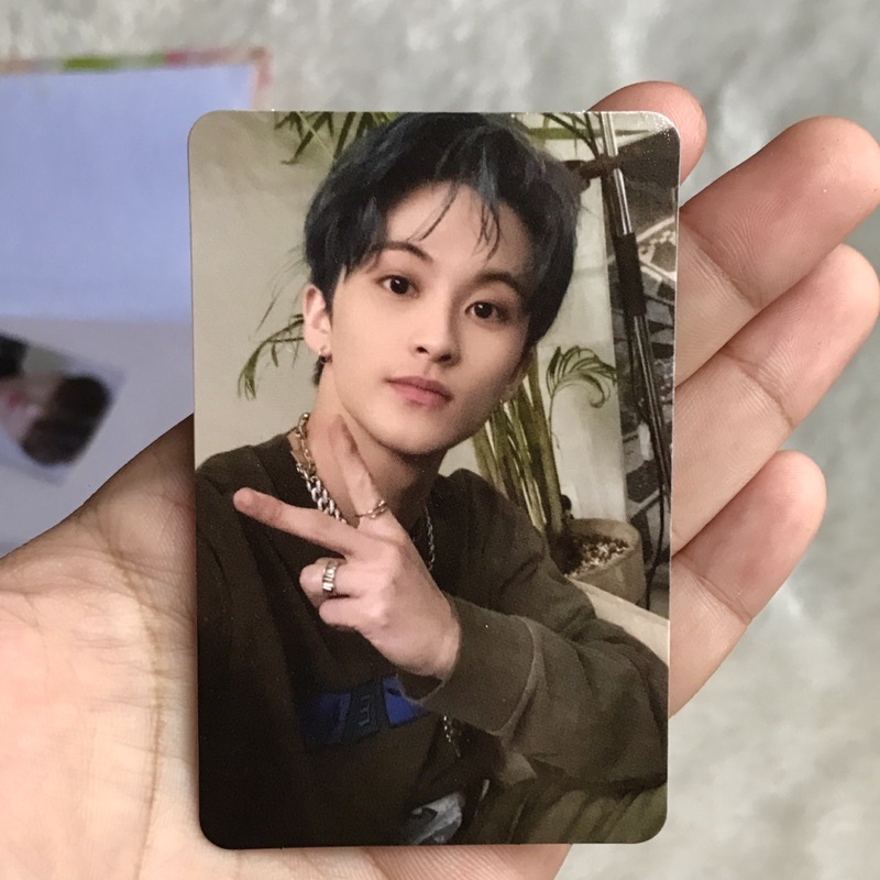 PHOTOCARD MARK NCT DREAM HOT SAUCE PC MARK BORING PHOTOCARD MARK BORING PC MARK HOT SAUCE BORING LEE