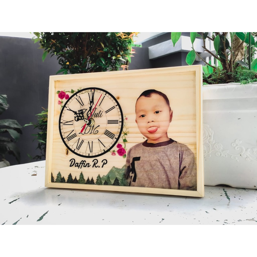 TERMURAH  FOTO JAM UNIK KAYU JATI BELANDA/KADO UNIK/JAM CUSTOM UKURAN 20X25