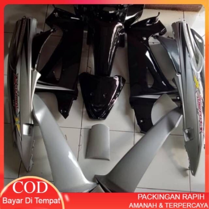 MURAH Full Cover Body Halus Motor Honda Kharisma X 125 D / Body Halus Karisma Hitam Silver. TERLARIS