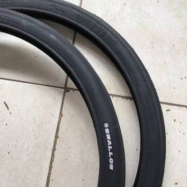 BAN LUAR SEPEDA LIPAT TRIFOLDING 20 X 1 3/8 SWALLOW HITAM