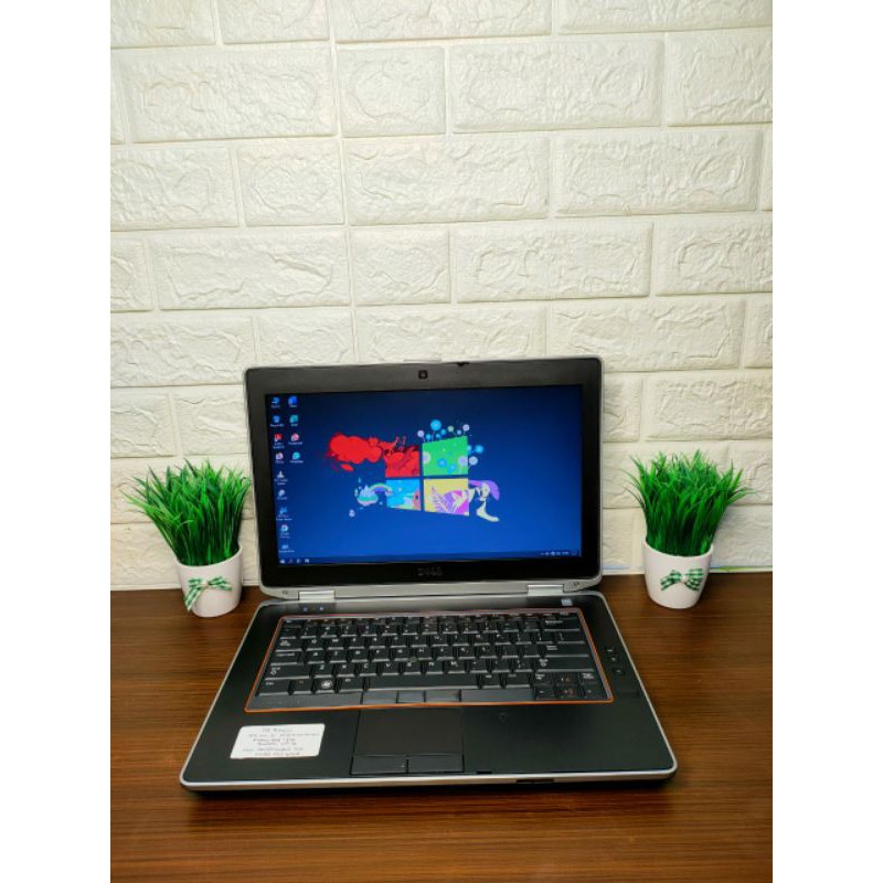 Laptop Dell E642 0Intel core i5-2520M RAM 250 GB HDD 250 GB VGA Intel Graphics NVDIA NUS 4200M