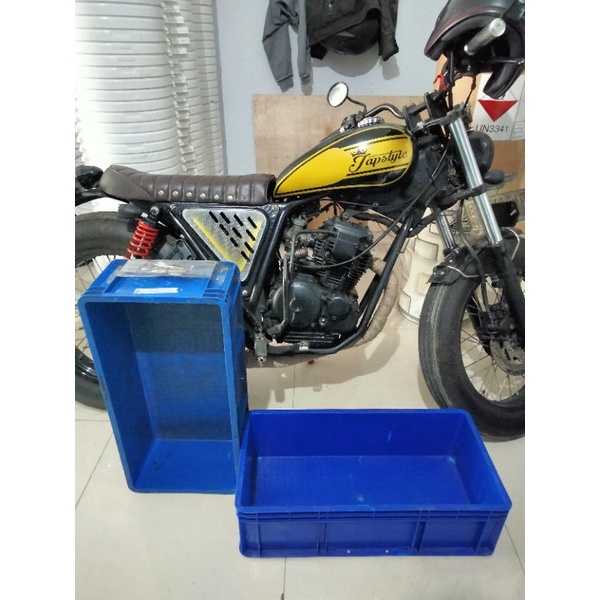 bak contener plastik bekas bak kontener box plastik