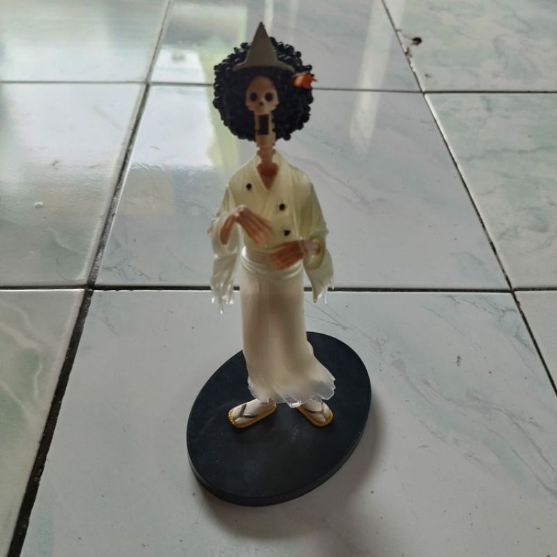 figure one piece brook