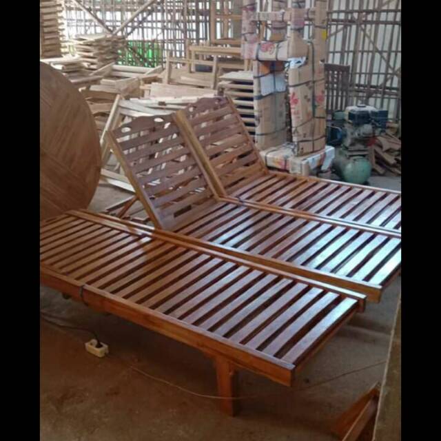 Kursi Pantai Lipat Jati / Kursi Kolam Renang Kayu / Kursi Pantai Jepara Minimalis