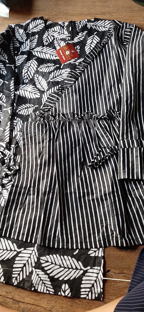 Maura Couple - Sania Ruffle Batik Couple Ori Ndoro Jowi Dnt Garansi Termurah Shopee -