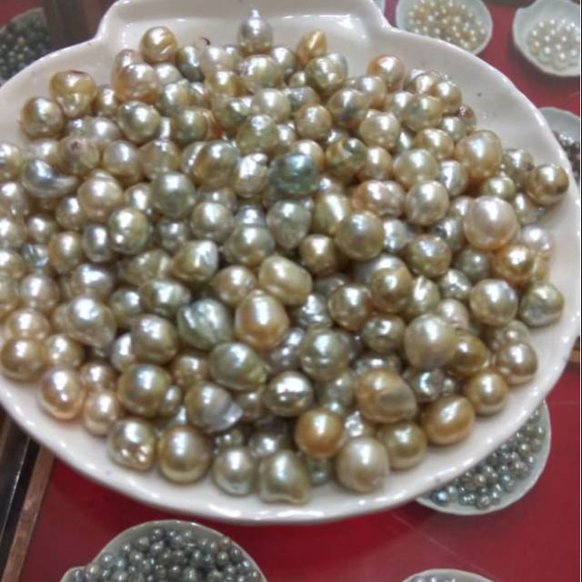 Butiran mutiara laut baroque grade A asli lombok