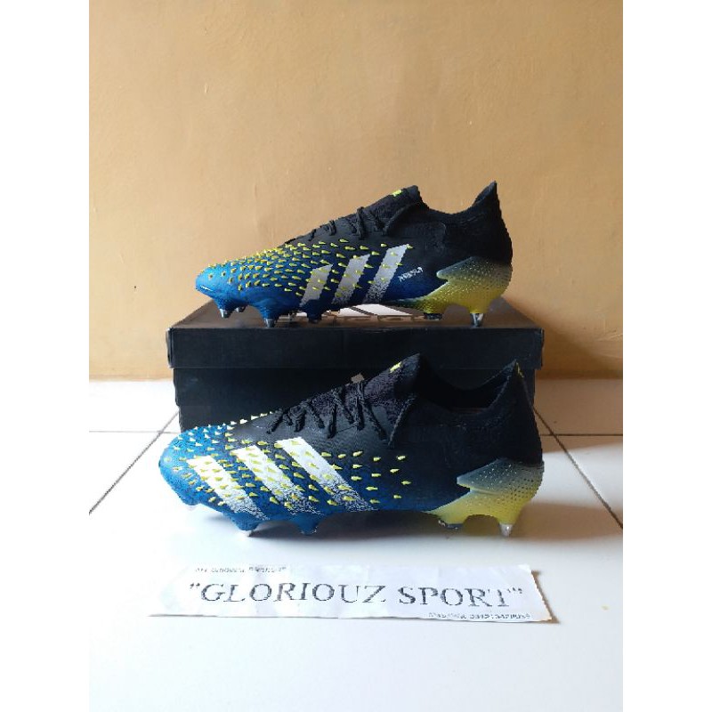 Adidas Predator Freak .1 Low SG Original