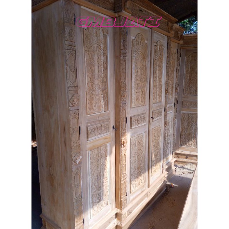 lemari kayu jati 4 pintu