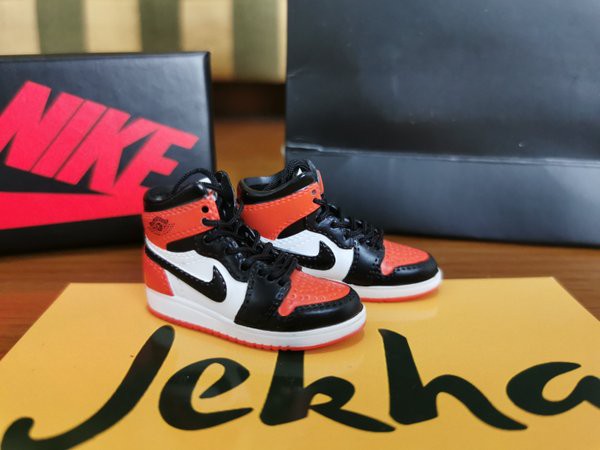 Air Jordan 1 SATIN SHATTERED BACKBOARD - 3D Sneakers Keychain Gantungan Kunci